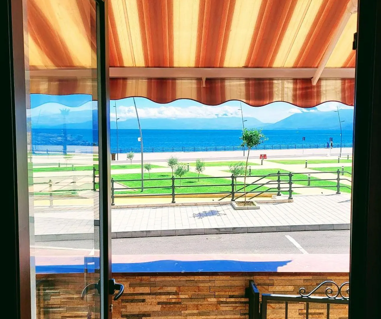 Апартаменты Seafront House Gabbiano Blu Санта-Флавия Италия